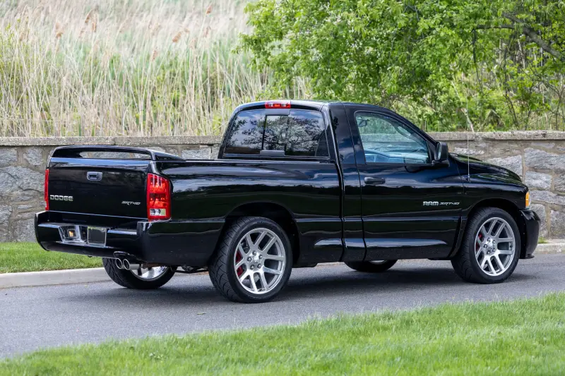 2004 Dodge Ram SRT-10 photo 17