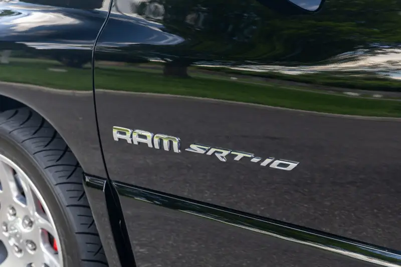 2004 Dodge Ram SRT-10 photo 63
